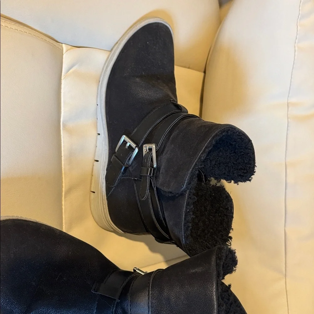 American Rag Stylish Black Women's Ankle Boots SZ 7.5 - Picture 2 of 9